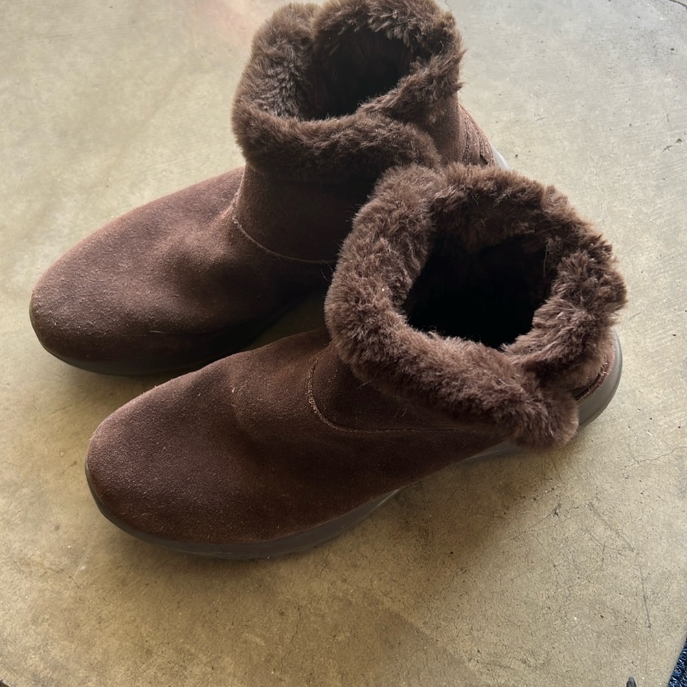 Skechers Brown Winter & Rain Boots